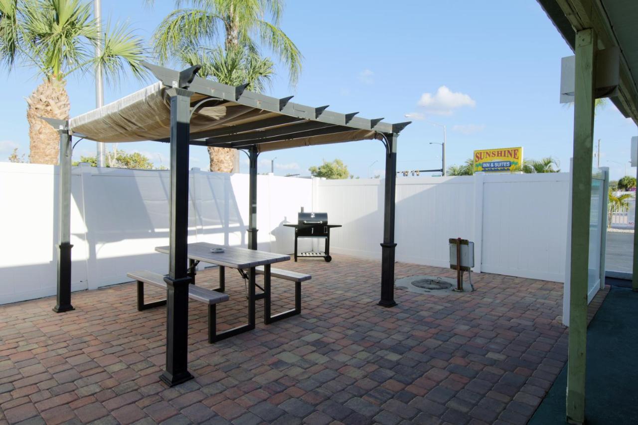 Sunshine Inn & Suites Venice, Florida Venice Gardens Exterior photo